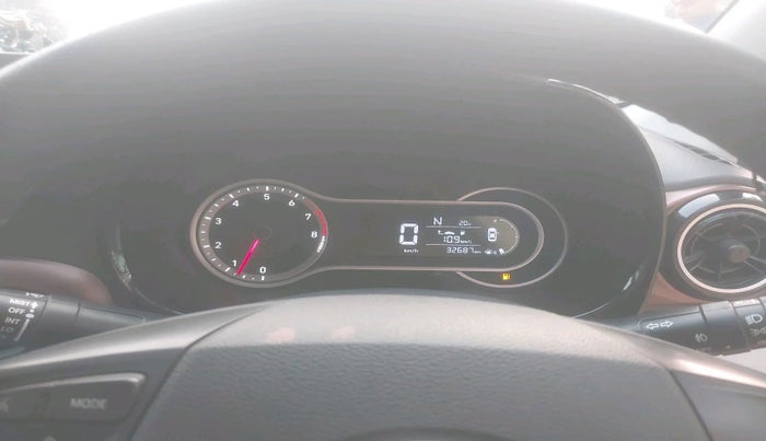 2021 Hyundai AURA SX PLUS 1.2 AMT, Petrol, Automatic, 32,687 km, interior