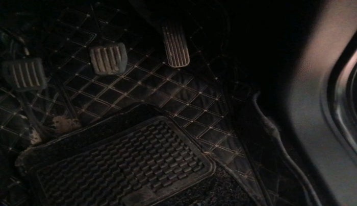 2023 Tata Safari XZ PLUS 2.0L RED DARK EDITION 7 STR MT, Diesel, Manual, 42,661 km, interior