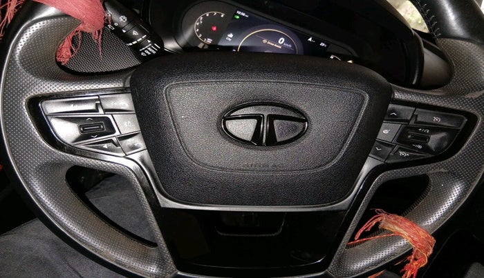 2023 Tata Safari XZ PLUS 2.0L RED DARK EDITION 7 STR MT, Diesel, Manual, 42,661 km, interior