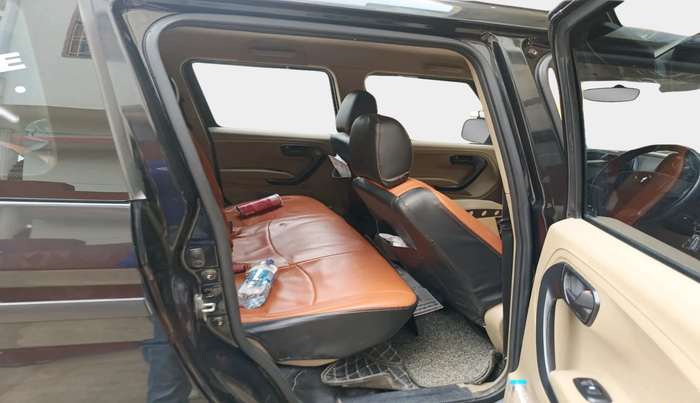 2023 Mahindra BOLERO NEO N 4, Diesel, Manual, 44,931 km, interior