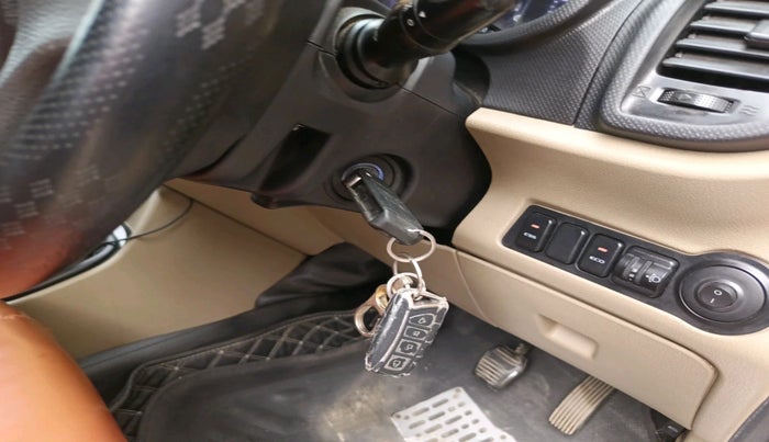 2023 Mahindra BOLERO NEO N 4, Diesel, Manual, 44,931 km, interior