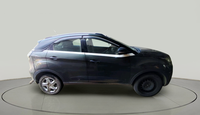 2020 Tata NEXON XM SUNROOF DIESEL, Diesel, Manual, 1,18,118 km, exterior