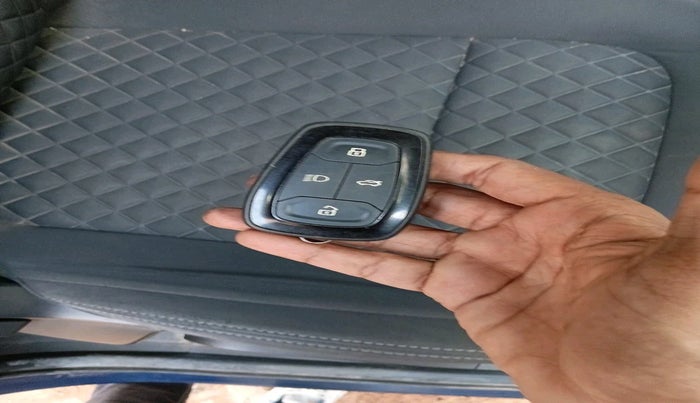 2022 Tata Safari XTA PLUS, Diesel, Automatic, 51,924 km, interior