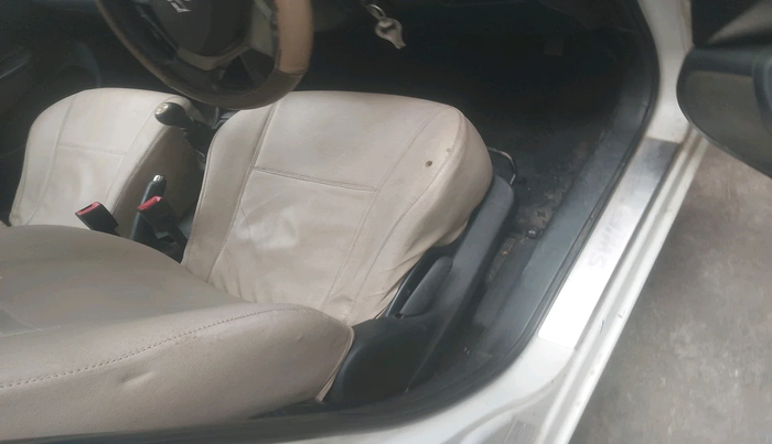 2013 Maruti Swift VXI, Petrol, Manual, 65,873 km, interior
