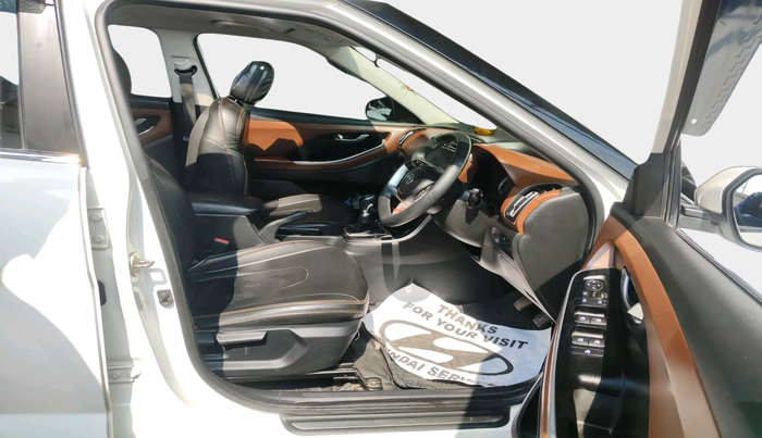 2023 Hyundai ALCAZAR PRESTIGE 1.5 TURBO PETROL MT 7STR, Petrol, Manual, 45,956 km, interior