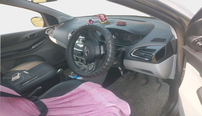 2021 Tata Tiago XT PETROL, Petrol, Manual, 22,783 km, interior