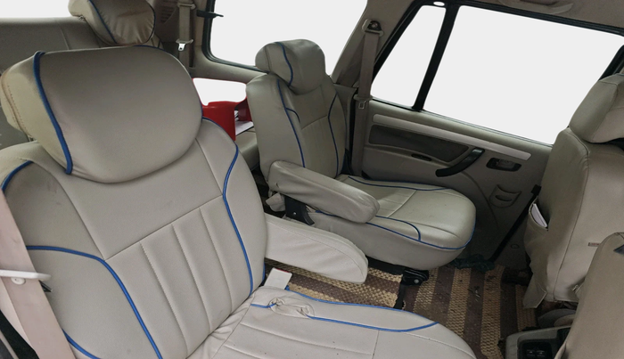 2017 Mahindra Scorpio S10, Diesel, Manual, 10,605 km, interior