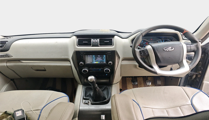 2017 Mahindra Scorpio S10, Diesel, Manual, 10,605 km, interior