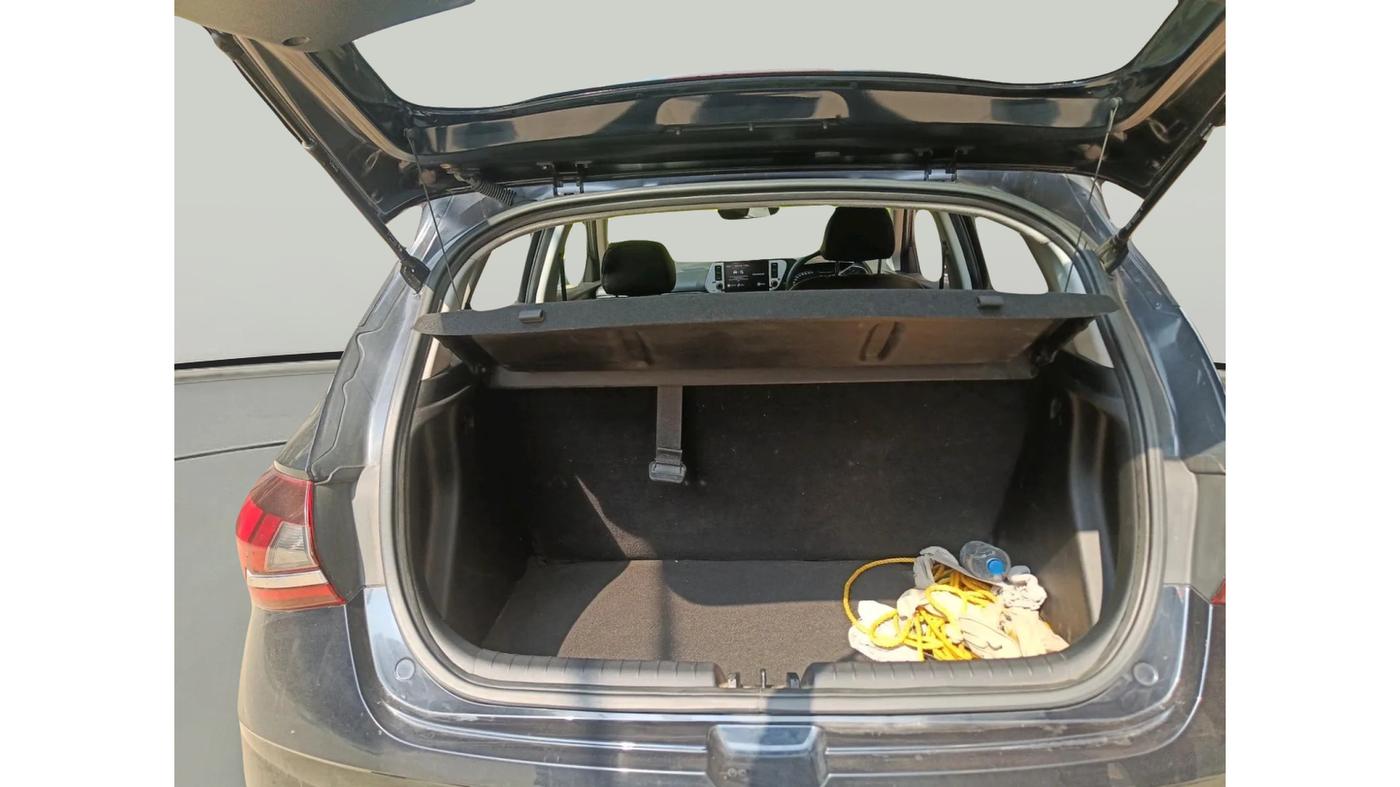 2022 Hyundai NEW I20 Sportz 1.2 IVT, Petrol, Automatic, 2,600 km, exterior