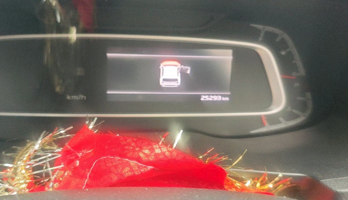 2024 KIA SONET HTK (O) 1.2 Petrol MT, Petrol, Manual, 25,293 km, interior