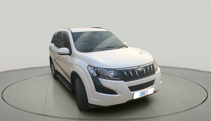 2017 Mahindra XUV500 W6, Diesel, Manual, 37,063 km, exterior