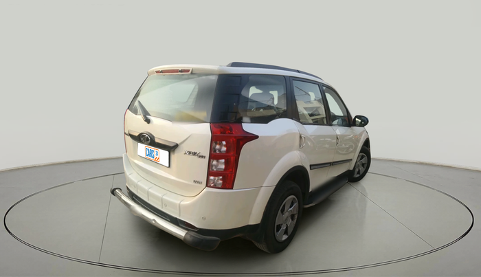 2017 Mahindra XUV500 W6, Diesel, Manual, 37,063 km, exterior