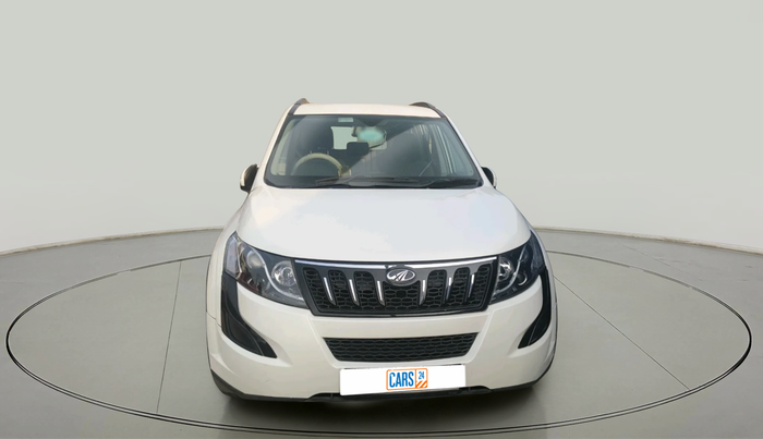 2017 Mahindra XUV500 W6, Diesel, Manual, 37,063 km, exterior