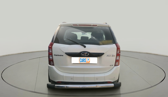 2017 Mahindra XUV500 W6, Diesel, Manual, 37,063 km, exterior