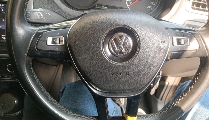 2018 Volkswagen Polo HIGHLINE PLUS 1.0 16 ALLOY, Petrol, Manual, 34,097 km, interior