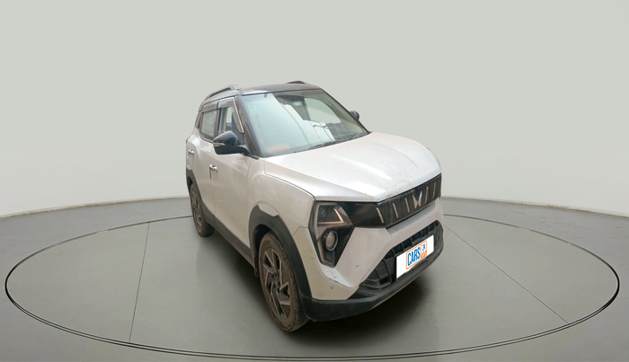 2024 Mahindra XUV 3XO AX7 1.2 TGDi, Petrol, Manual, 24,189 km, exterior