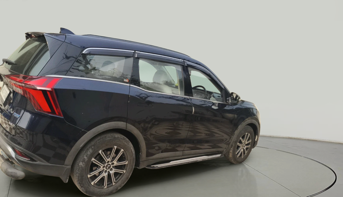 2022 Mahindra XUV700 AX 7 D AT AWD 7 STR, Diesel, Automatic, 82,939 km, exterior