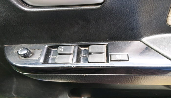 2018 Maruti Wagon R 1.0 VXI, Petrol, Manual, 45,954 km, interior