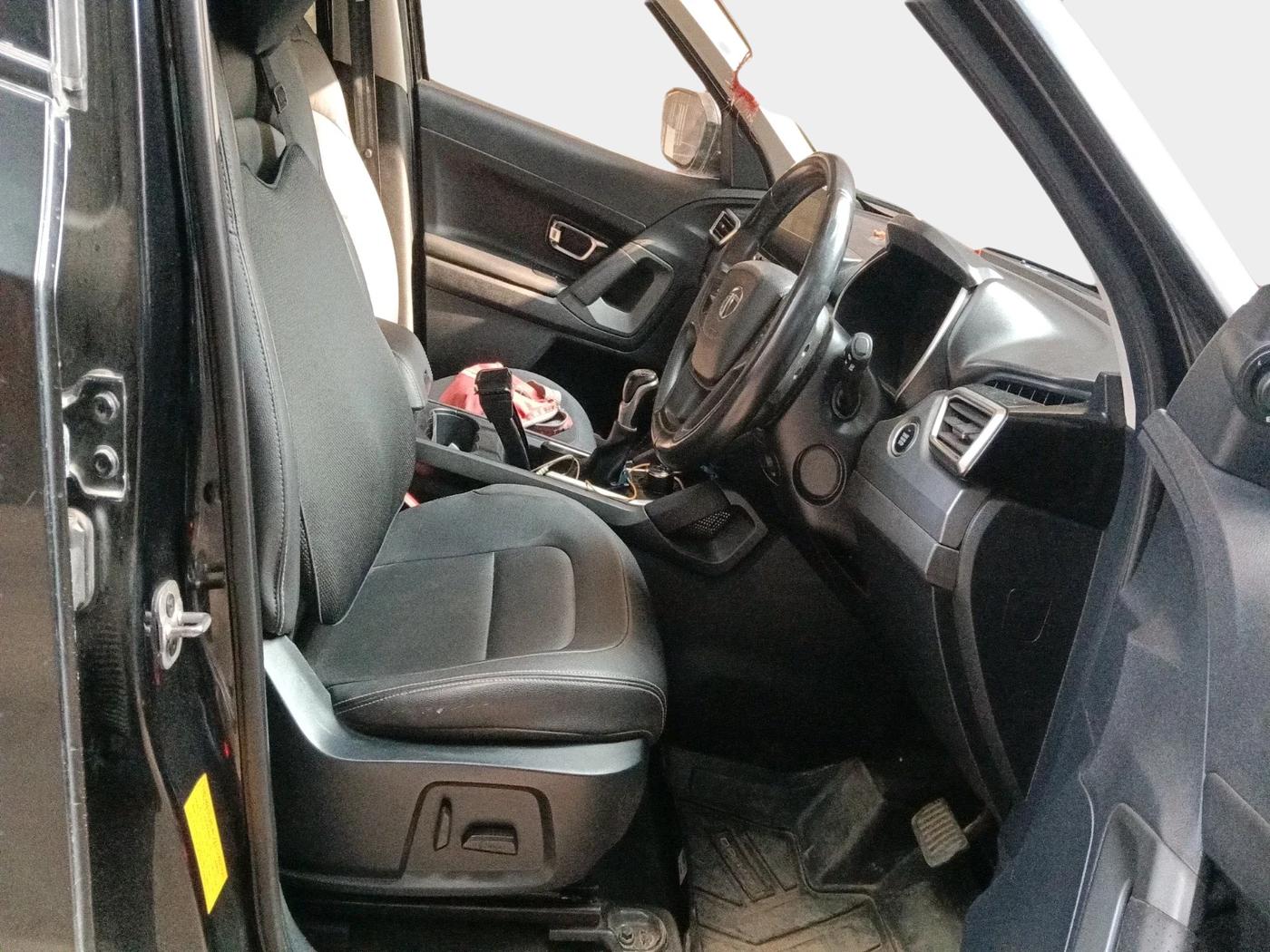2021 Tata Harrier XZA PLUS 2.0L DARK EDITION, Diesel, Automatic, 57,548 km, interior