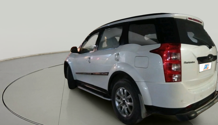 2016 Mahindra XUV500 W10, Diesel, Manual, 28,483 km, exterior