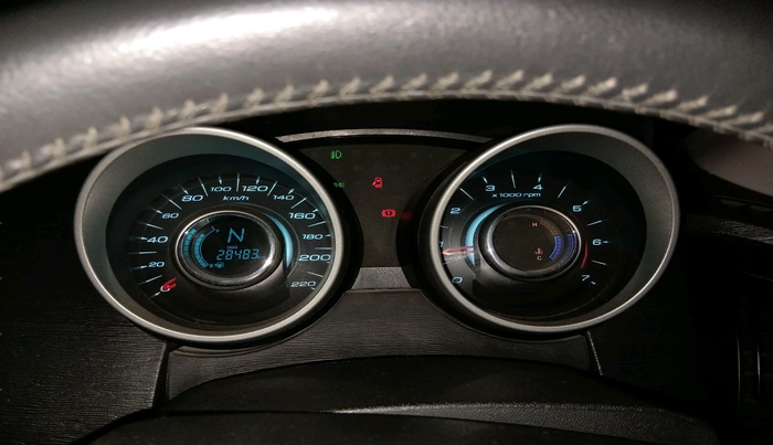 2016 Mahindra XUV500 W10, Diesel, Manual, 28,483 km, interior