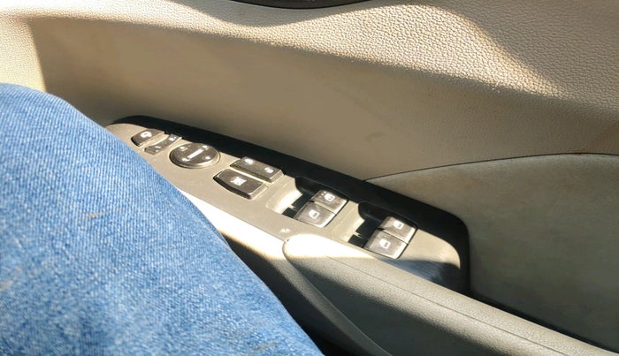 2018 Hyundai Verna 1.6 VTVT SX, Petrol, Manual, 55,592 km, interior