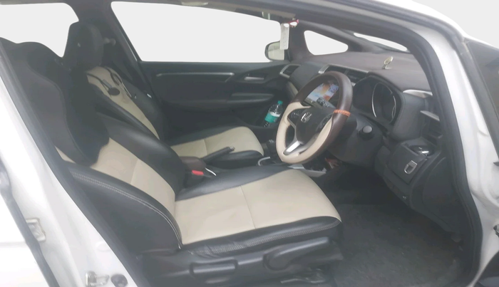 2017 Honda WR-V 1.5L I-DTEC VX MT, Diesel, Manual, 65,283 km, interior