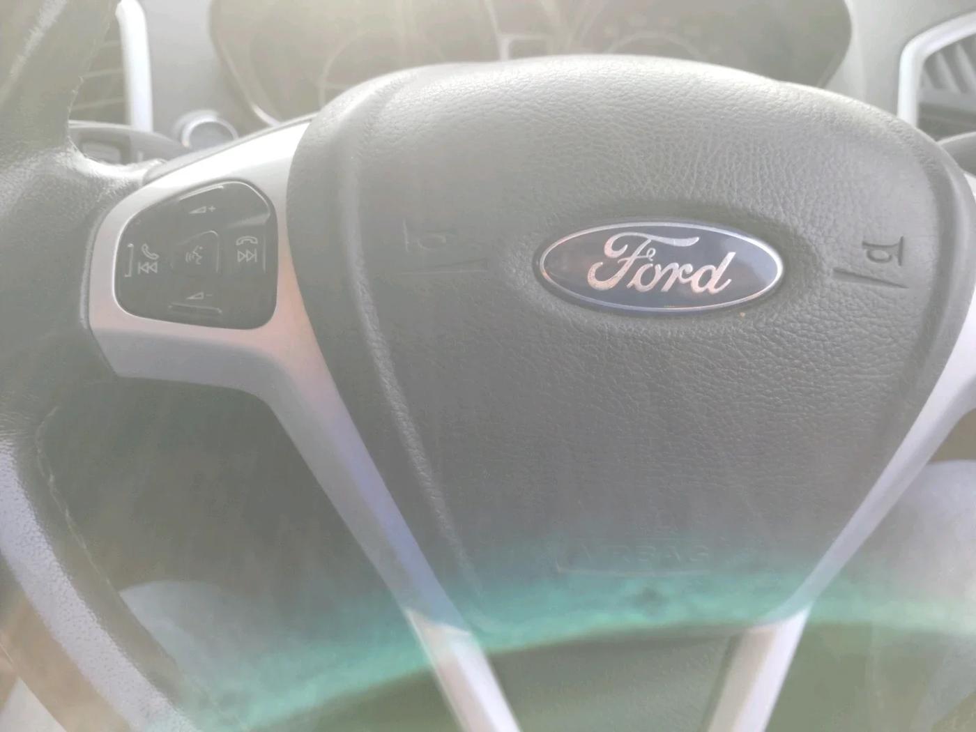 2016 Ford Ecosport TITANIUM 1.5L DIESEL, Diesel, Manual, 1,15,000 km, interior