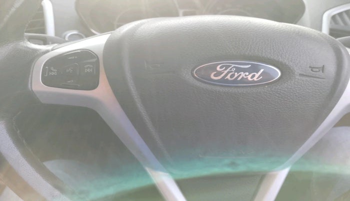 2016 Ford Ecosport TITANIUM 1.5L DIESEL, Diesel, Manual, 1,12,233 km, interior