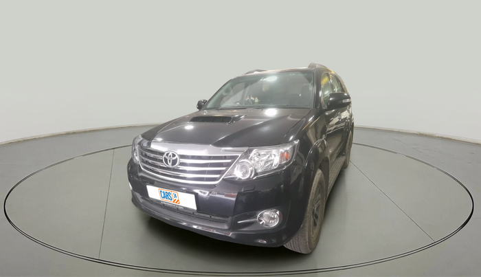 2015 Toyota Fortuner 3.0 4X4 AT, Diesel, Automatic, 68,368 km, exterior