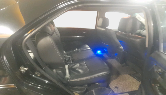 2015 Toyota Fortuner 3.0 4X4 AT, Diesel, Automatic, 68,368 km, interior