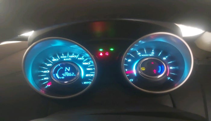 2018 Mahindra XUV500 W11, Diesel, Manual, 42,862 km, interior