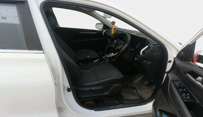 2022 KIA SONET HTK PLUS 1.0 IMT, Petrol, Manual, 54,732 km, interior