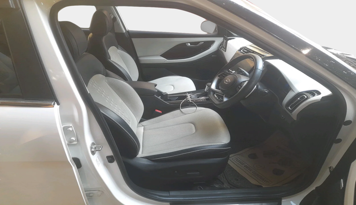 2023 Hyundai Creta SX (O) AT 1.5 DIESEL, Diesel, Automatic, 23,869 km, interior