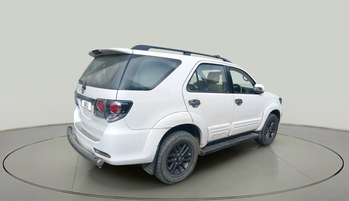 2015 Toyota Fortuner 3.0 4X2 MT, Diesel, Manual, 32,958 km, exterior