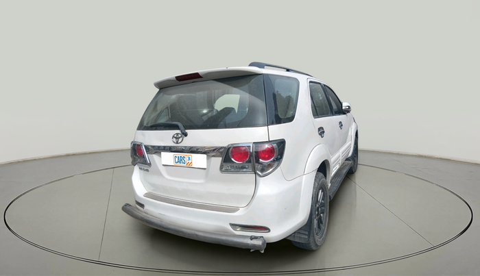 2015 Toyota Fortuner 3.0 4X2 MT, Diesel, Manual, 32,958 km, exterior