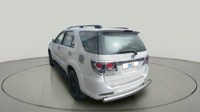 2015 Toyota Fortuner 3.0 4X2 MT, Diesel, Manual, 32,958 km, exterior
