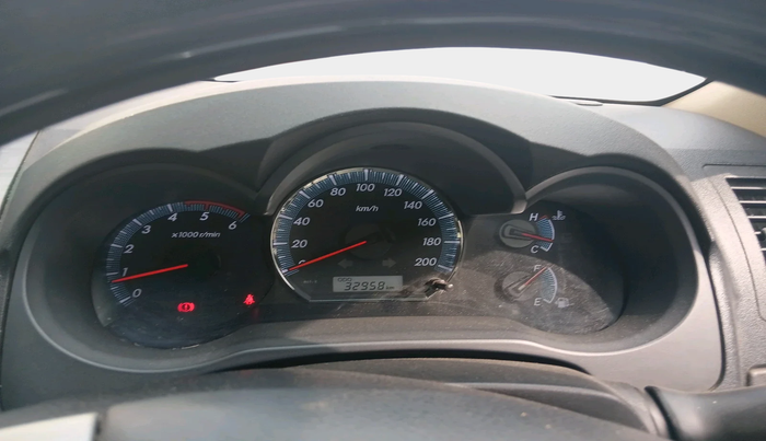 2015 Toyota Fortuner 3.0 4X2 MT, Diesel, Manual, 32,958 km, interior