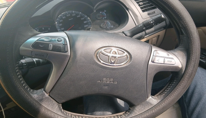 2015 Toyota Fortuner 3.0 4X2 MT, Diesel, Manual, 32,958 km, interior