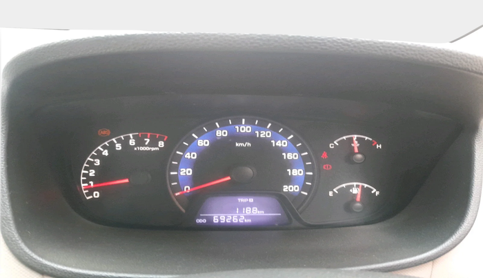 2014 Hyundai Xcent S (O) 1.2, Petrol, Manual, 69,262 km, interior