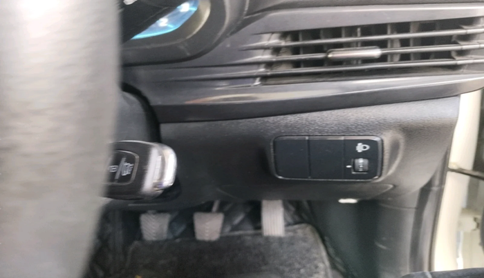 2022 Hyundai NEW I20 SPORTZ 1.2 MT, Petrol, Manual, 12,865 km, interior