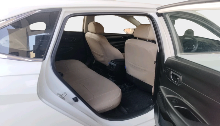 2022 Hyundai NEW I20 SPORTZ 1.2 MT, Petrol, Manual, 12,865 km, interior