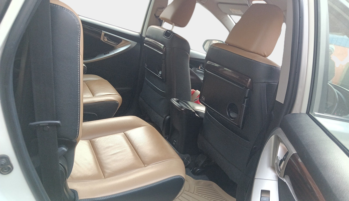 2021 Toyota Innova Crysta 2.4 ZX AT 7 STR, Diesel, Automatic, 1,11,502 km, interior
