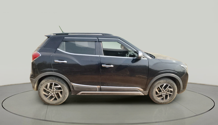 2023 Mahindra XUV300 W8 (O) 1.2 PETROL, Petrol, Manual, 30,835 km, exterior