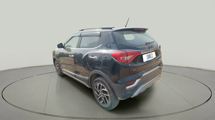 2023 Mahindra XUV300 W8 (O) 1.2 PETROL, Petrol, Manual, 30,835 km, exterior