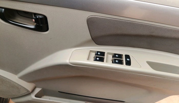 2016 Mahindra Scorpio S10, Diesel, Manual, 1,16,457 km, interior