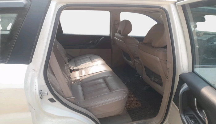 2016 Mahindra XUV500 W10, Diesel, Manual, 35,616 km, interior