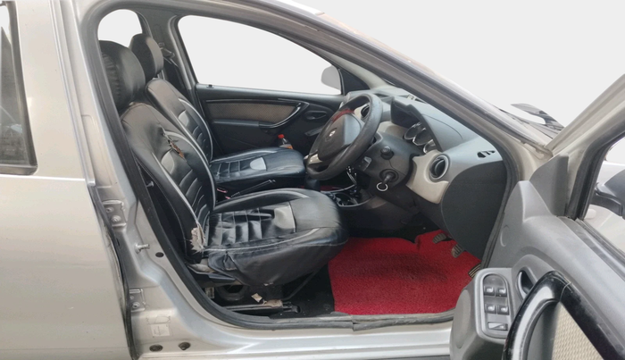 2014 Renault Duster 85 PS RXL DIESEL, Diesel, Manual, 1,63,310 km, interior