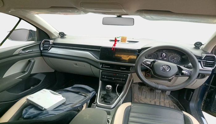 2024 Skoda KUSHAQ AMBITION 1.0L TSI MT, Petrol, Manual, 26,775 km, interior