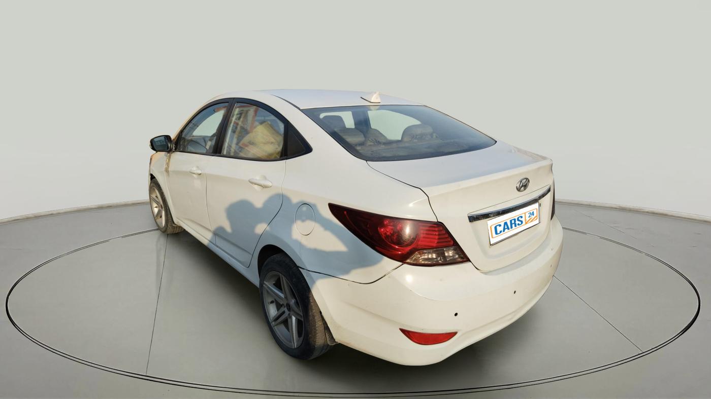 2013 Hyundai Verna FLUIDIC 1.6 CRDI SX, Diesel, Manual, 1,17,426 km, exterior